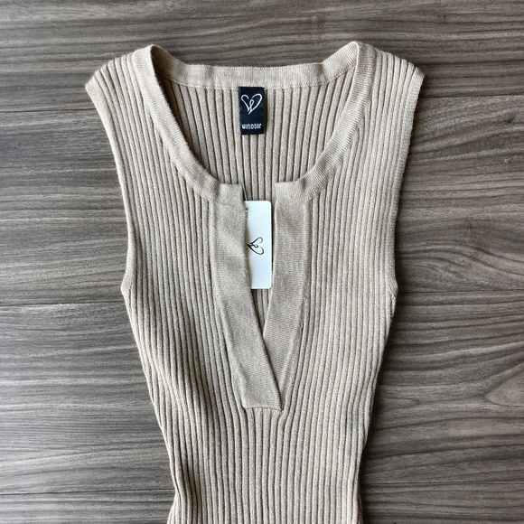 NEW Womens Down A Notch Sweater Knit Bodysuit in Taupe - Picture 5 of 7